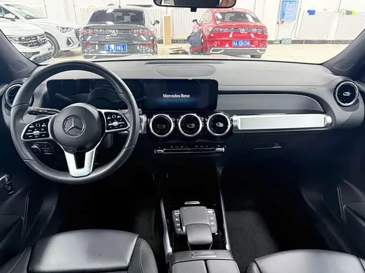 Mercedes-Benz GLB 2022 180 Dynamic Type - миниатюра 3