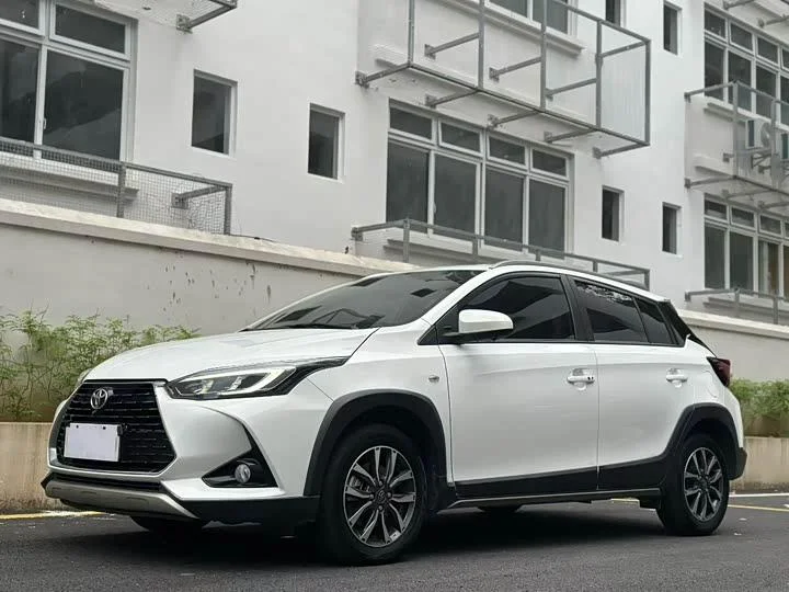 Toyota YARiS L Zhixuan 2022 Zhixuan X 1.5L CVT Deluxe PLUS - изображение 1