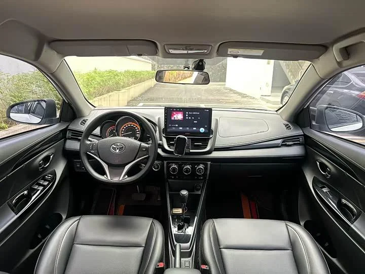 Toyota YARiS L Zhixuan 2022 Zhixuan X 1.5L CVT Deluxe PLUS - миниатюра 3