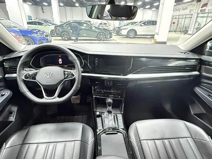 Volkswagen Passat 1.4T 280TSI Elite Edition 2023 - миниатюра 4