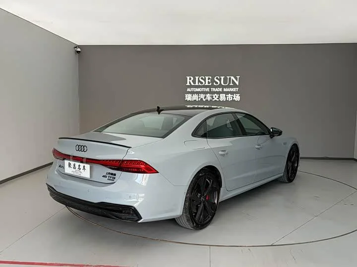 Audi A7L 2024 45 TFSI quattro RS Racing Edition - миниатюра 2