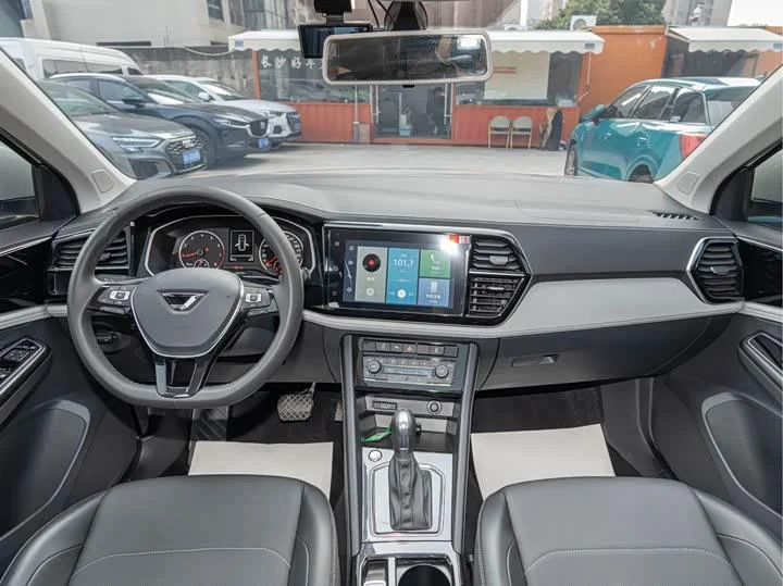 Volkswagen Jetta VS5 1.4T 280TSI Automatic Glory 2022 - миниатюра 4