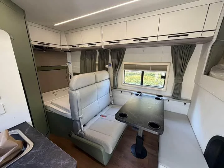 MAXUS Explorer Interstellar H 2.0T 4WD 2023 - миниатюра 4