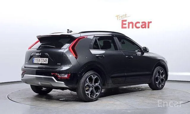 Kia Niro Hybrid Signature 2022 - миниатюра 2