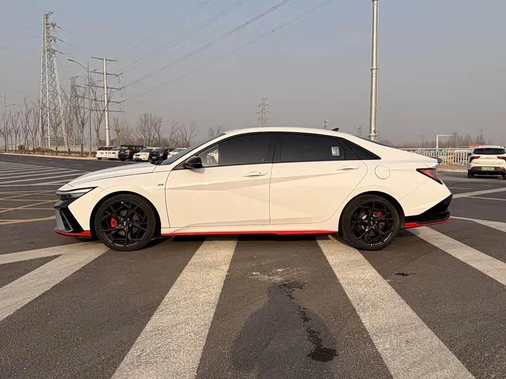 Hyundai Elantra 240TGDi - миниатюра 2