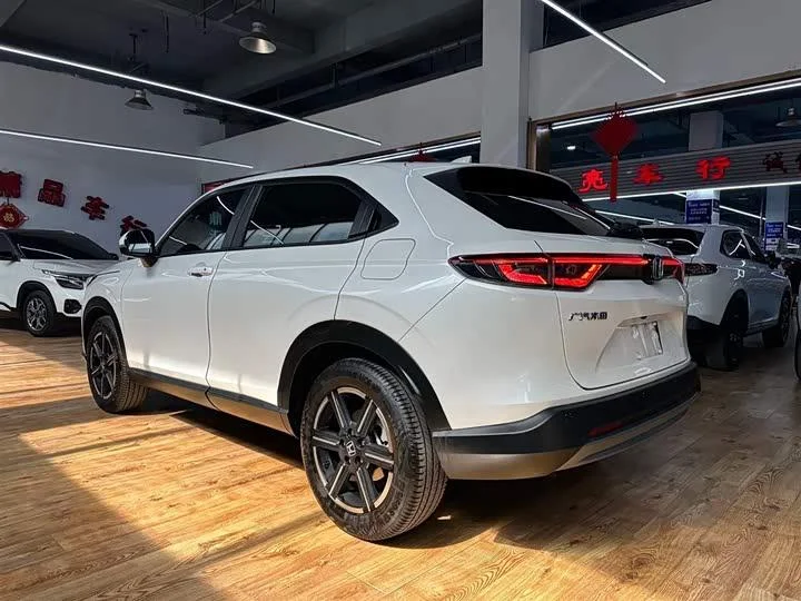 Honda Vezel 2023 1.5L CVT Technology Edition - миниатюра 2