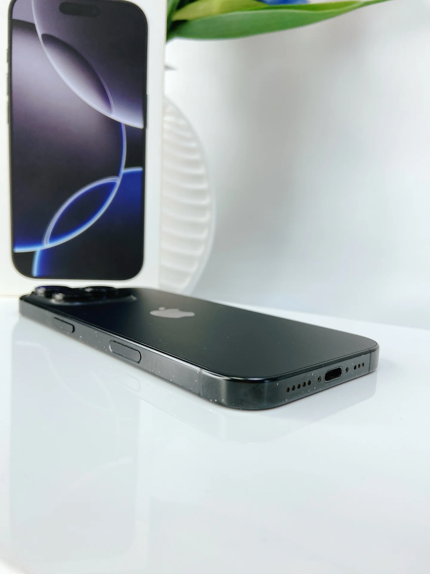 iPhone 16 Pro 128gb - миниатюра 6