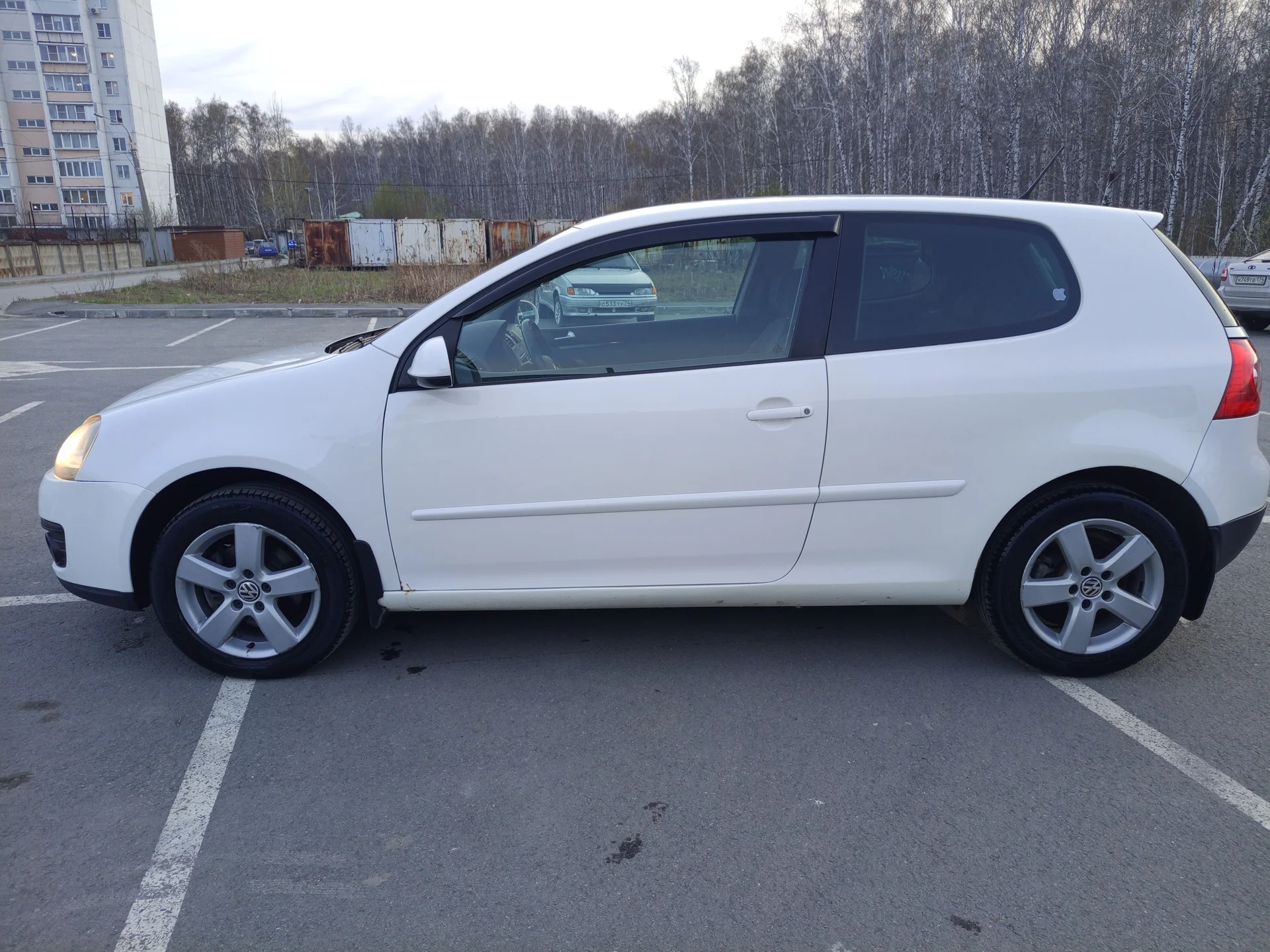 Volkswagen golf - миниатюра 2