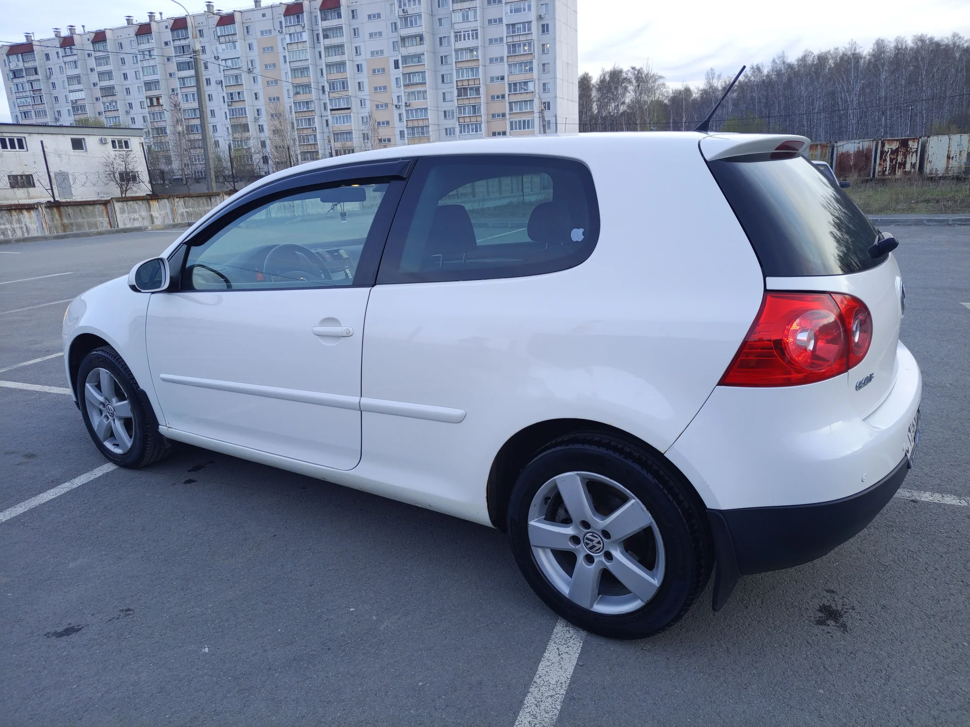 Volkswagen golf - миниатюра 3