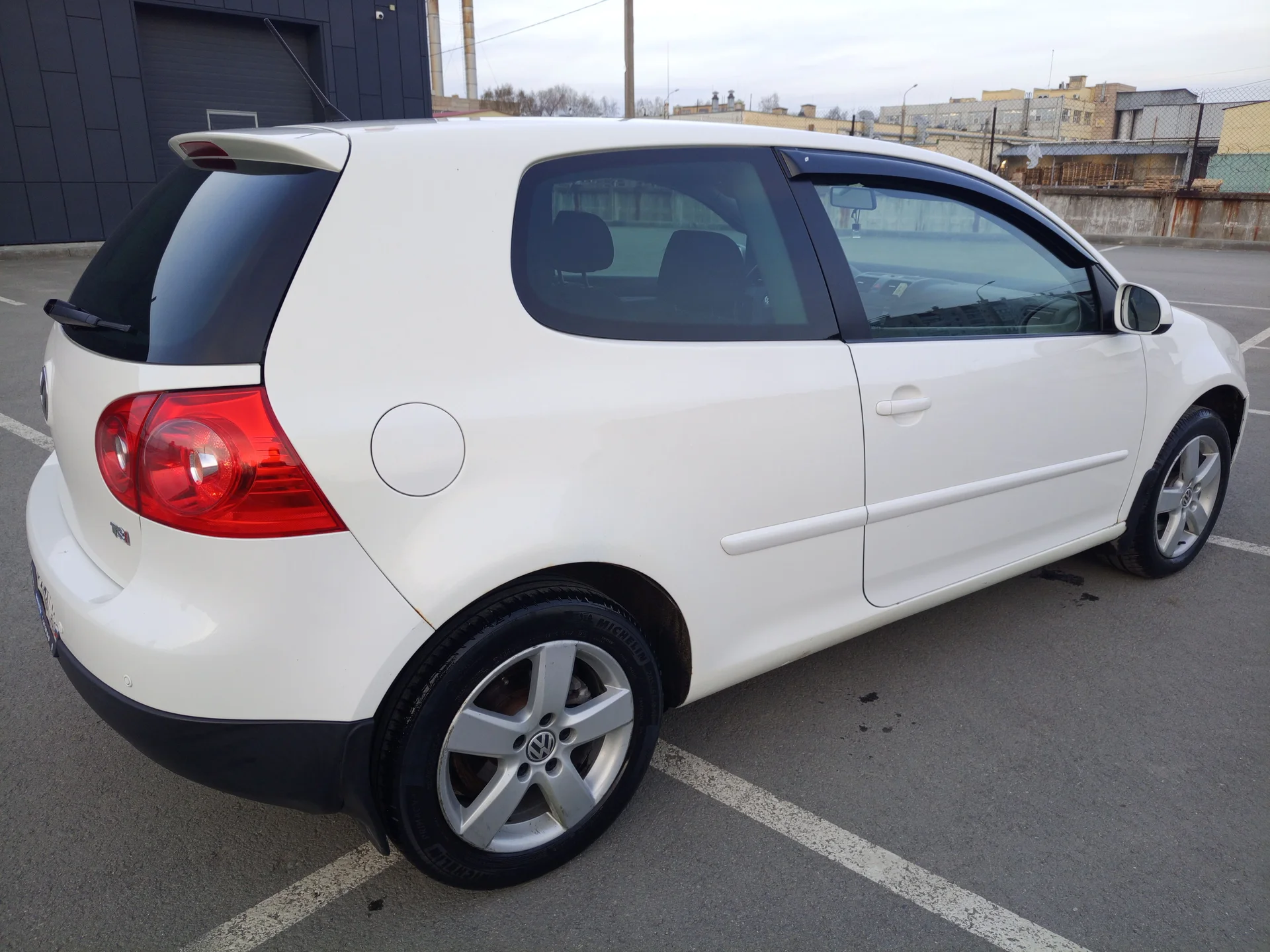 Volkswagen golf - миниатюра 6
