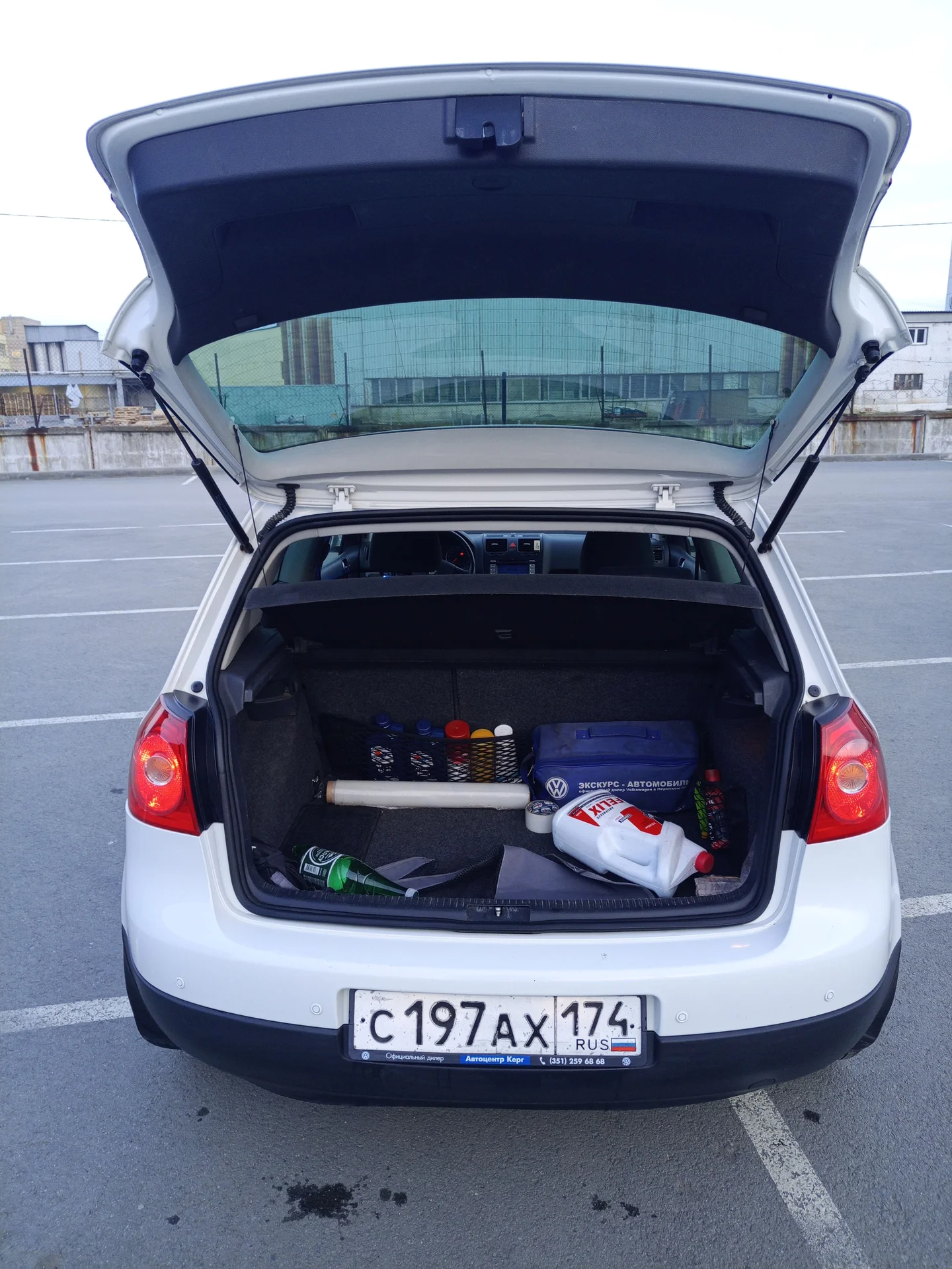 Volkswagen golf - миниатюра 9