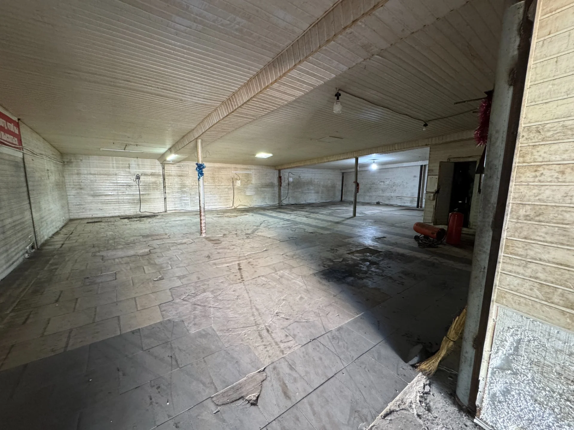 Аренда, помещение свободного назначения, 150 м² - миниатюра 2