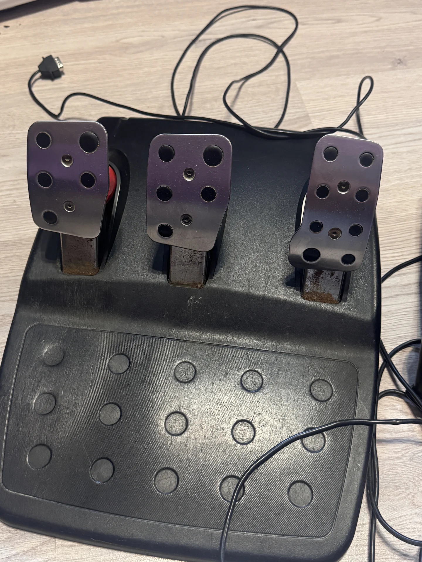 Игровой руль Logitech g25 - миниатюра 4