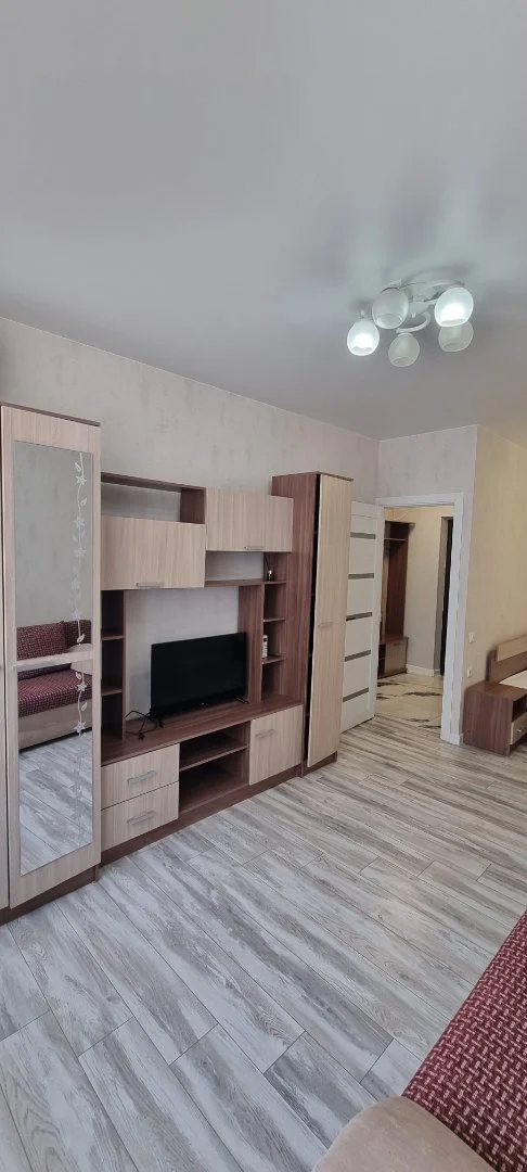 Сдаю квартиру на длительный срок - миниатюра 6