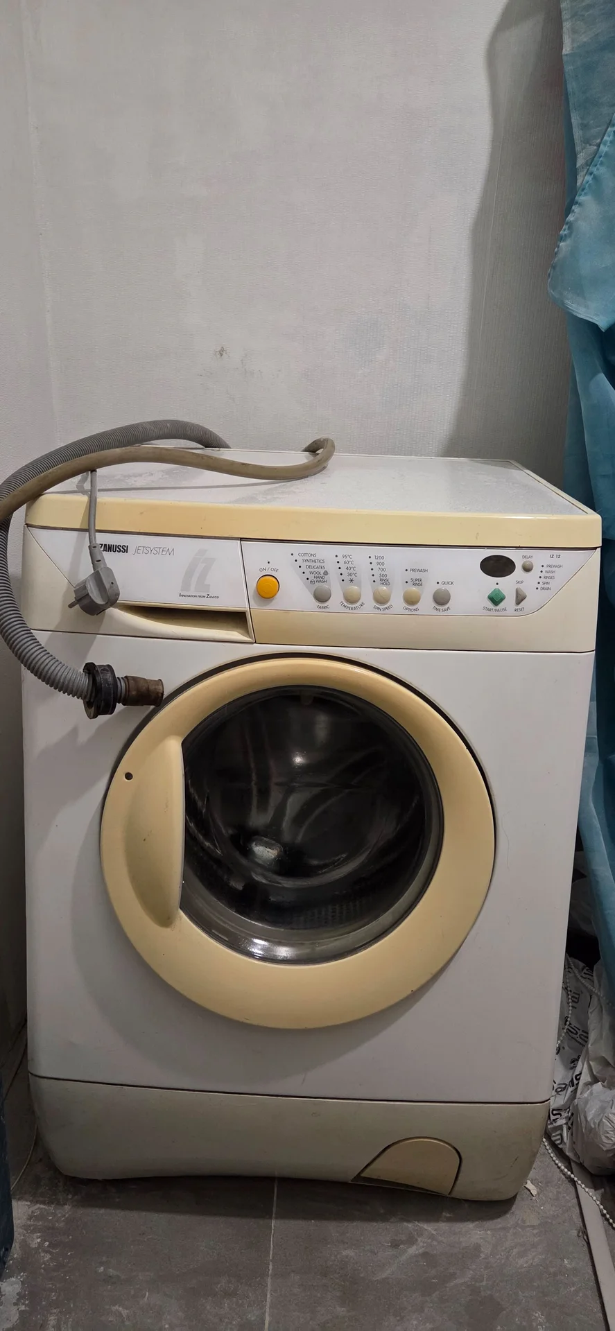 стиральная машина zanussi - изображение 1