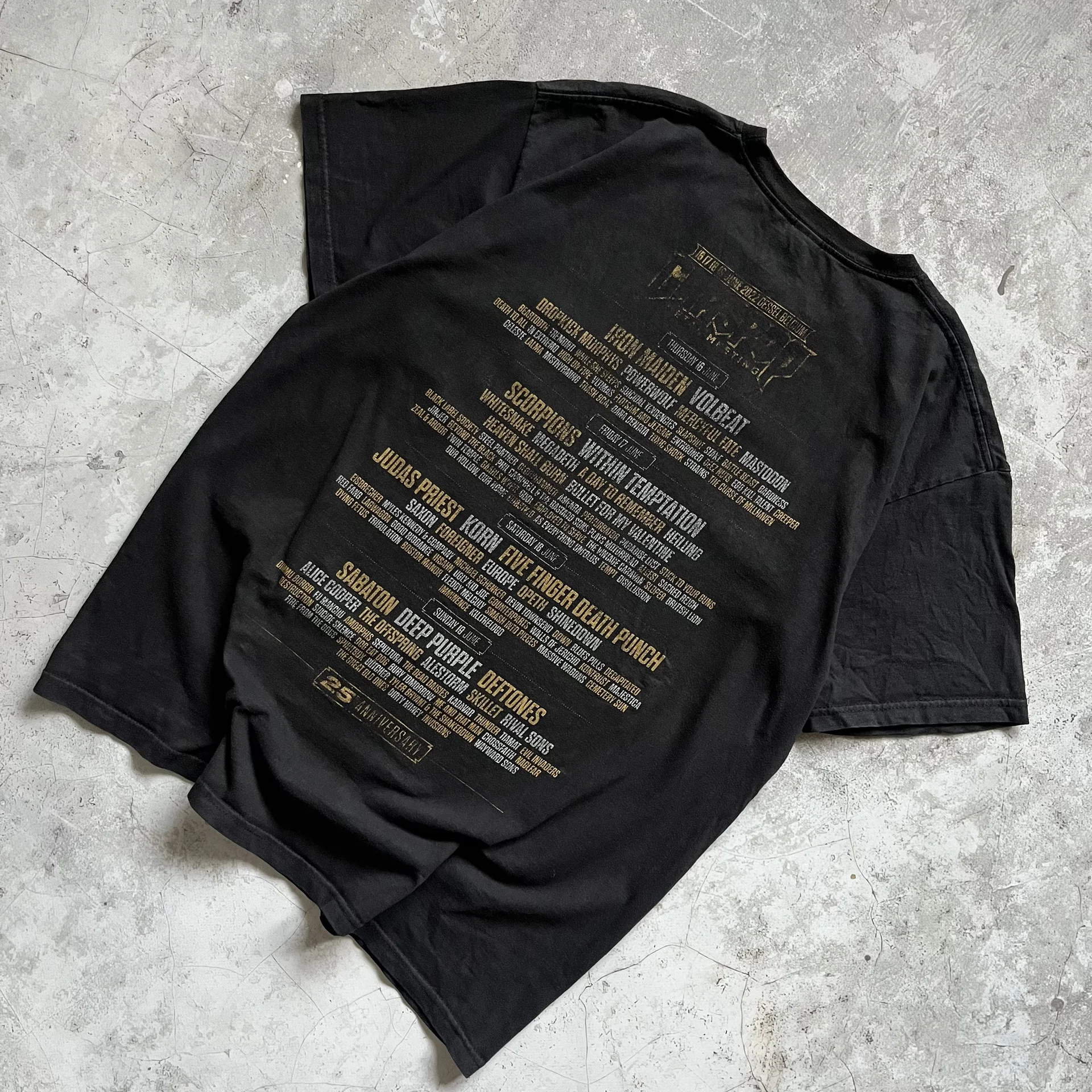 Fruit of the loom graspop metal meeting merch - миниатюра 3