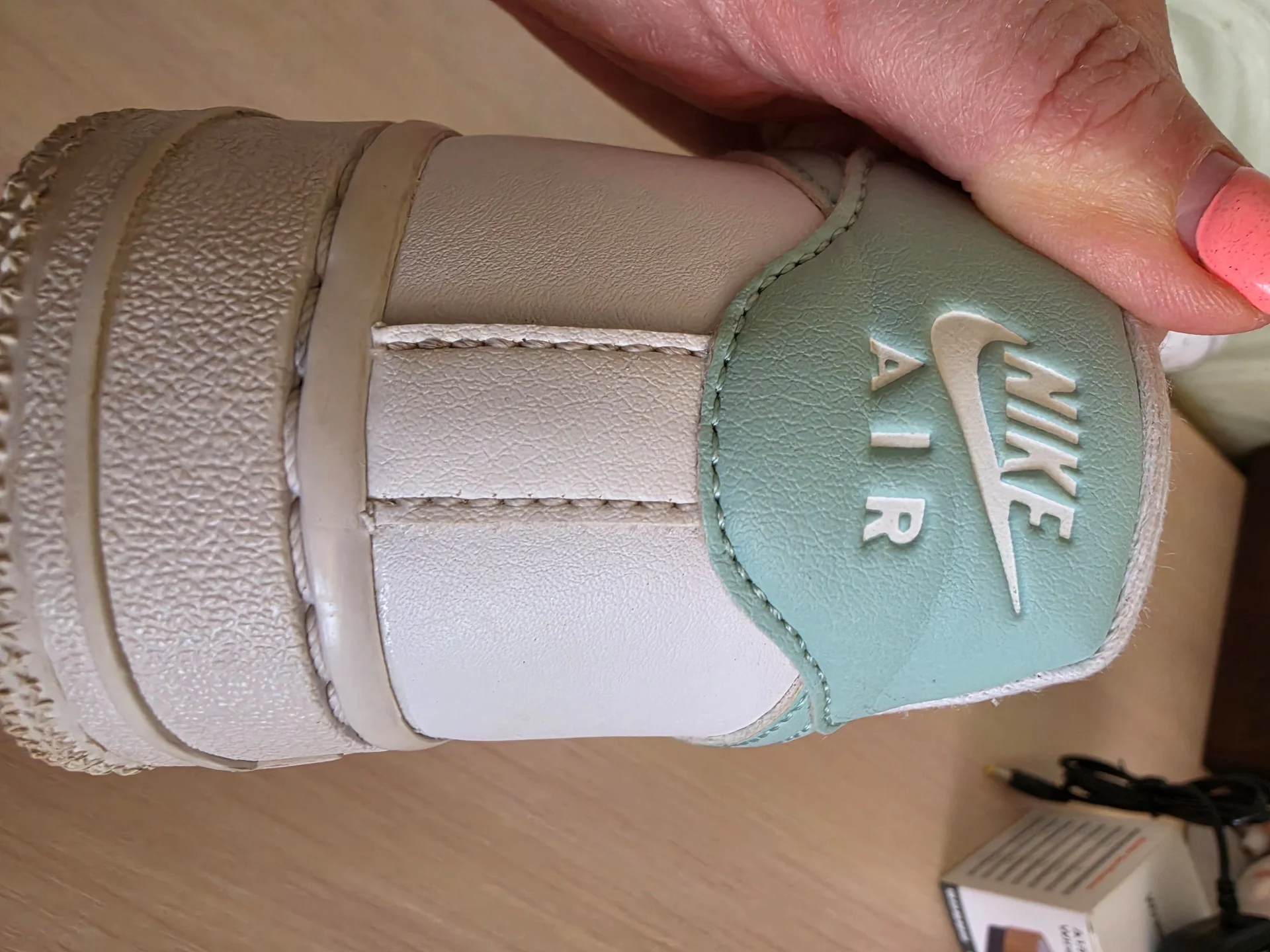 Оригинальные кроссовки Nike Air Force 1 ‘07 - миниатюра 8