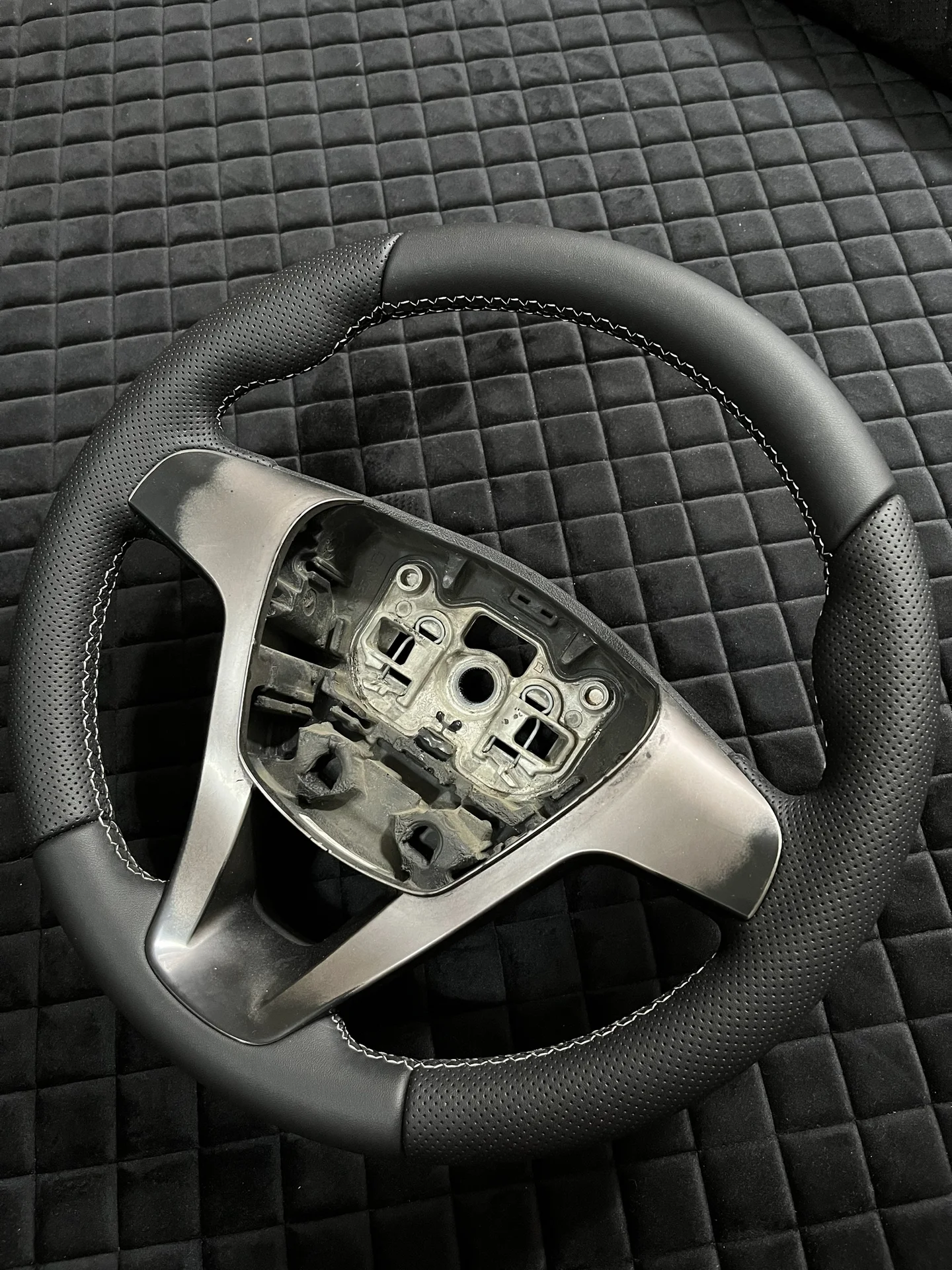 Руль Lada Vesta, X-Ray - миниатюра 3