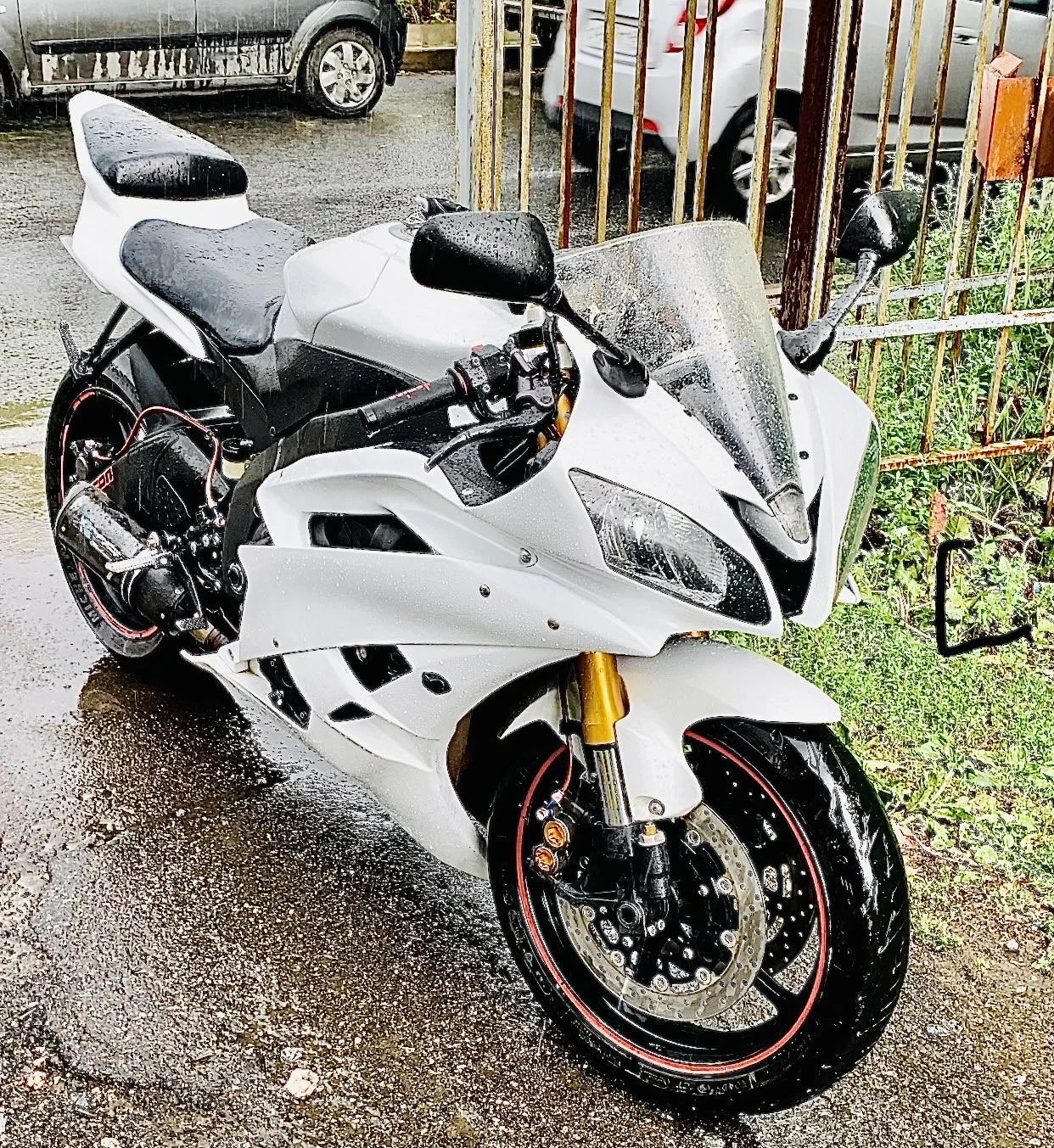 Мотоцикл Yamaha YZF R6 - изображение 1