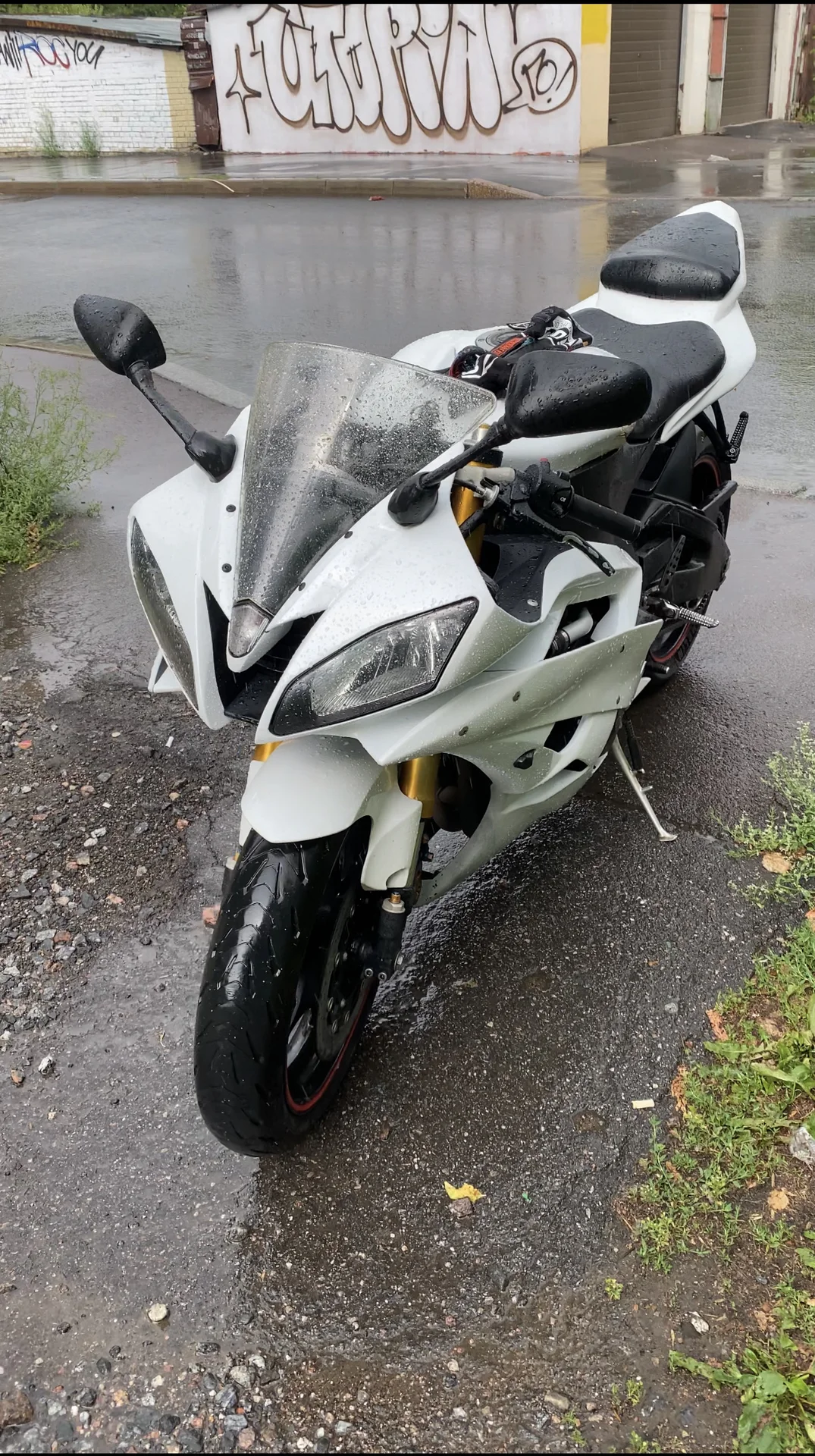 Мотоцикл Yamaha YZF R6 - миниатюра 2