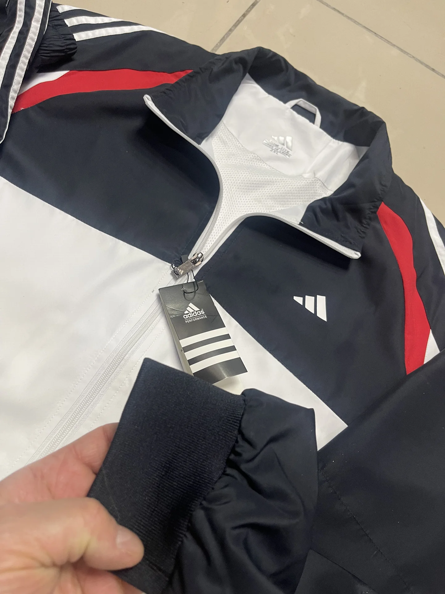 Мужской спортивный костюм Adidas - миниатюра 4