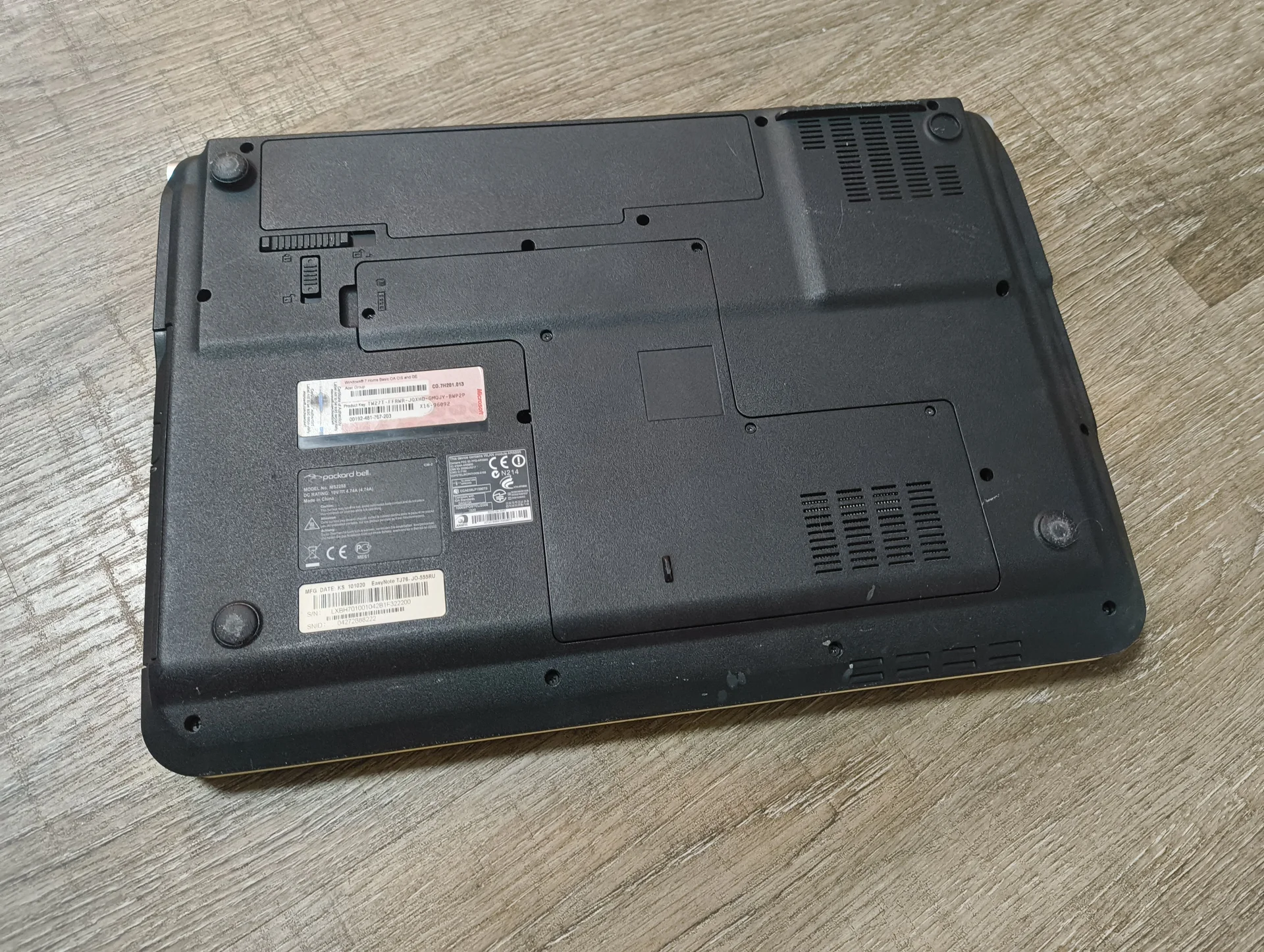 Ноутбук Packard bell EasyNote TJ76 - миниатюра 4