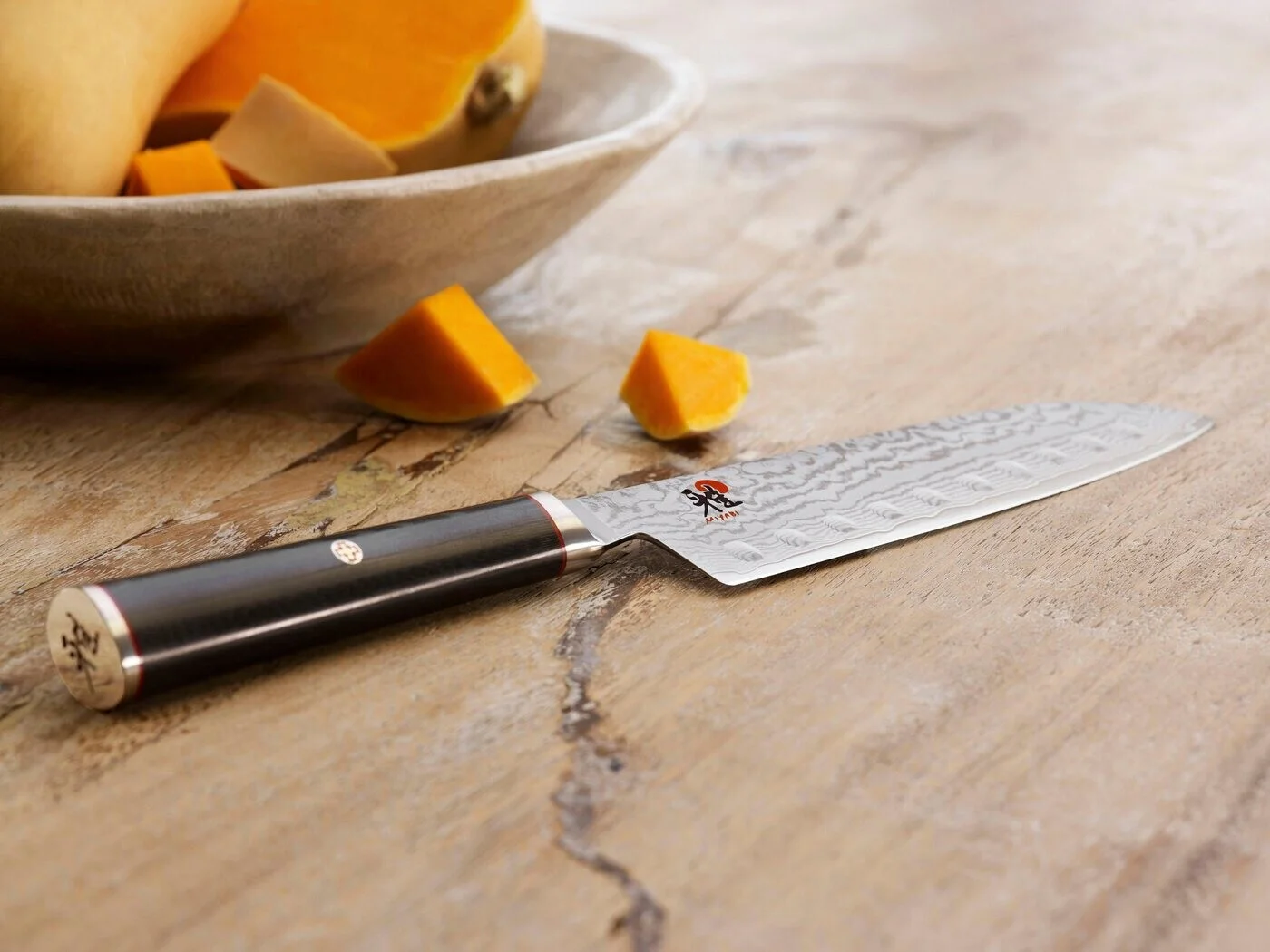 Нож ZWILLING Miyabi 5000FCD Santoku 18 см - миниатюра 3