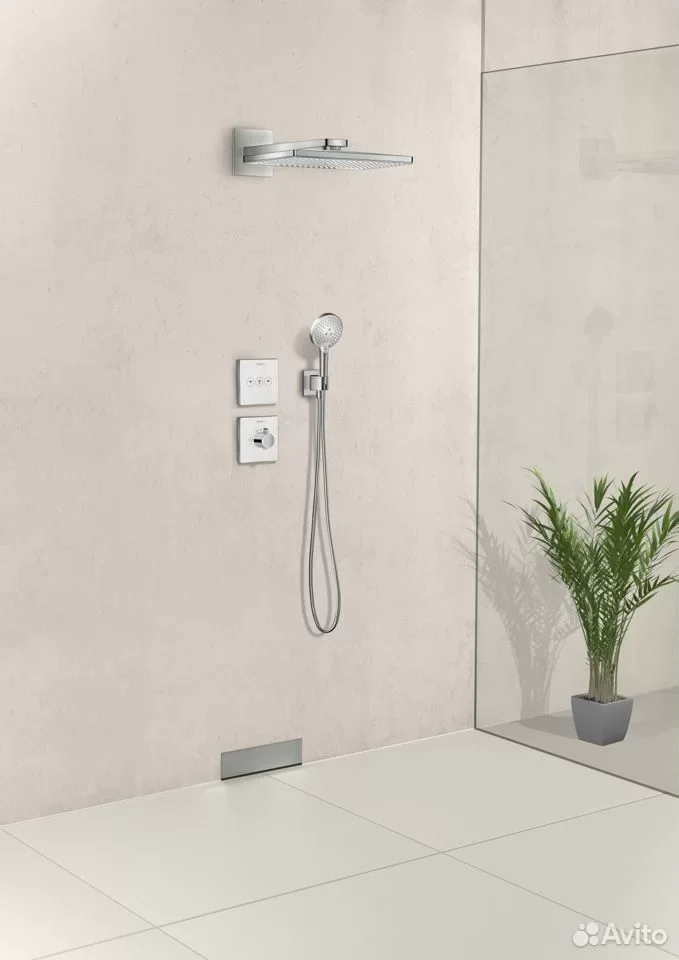 Переключатель потоков Hansgrohe черный 15736600 - миниатюра 2