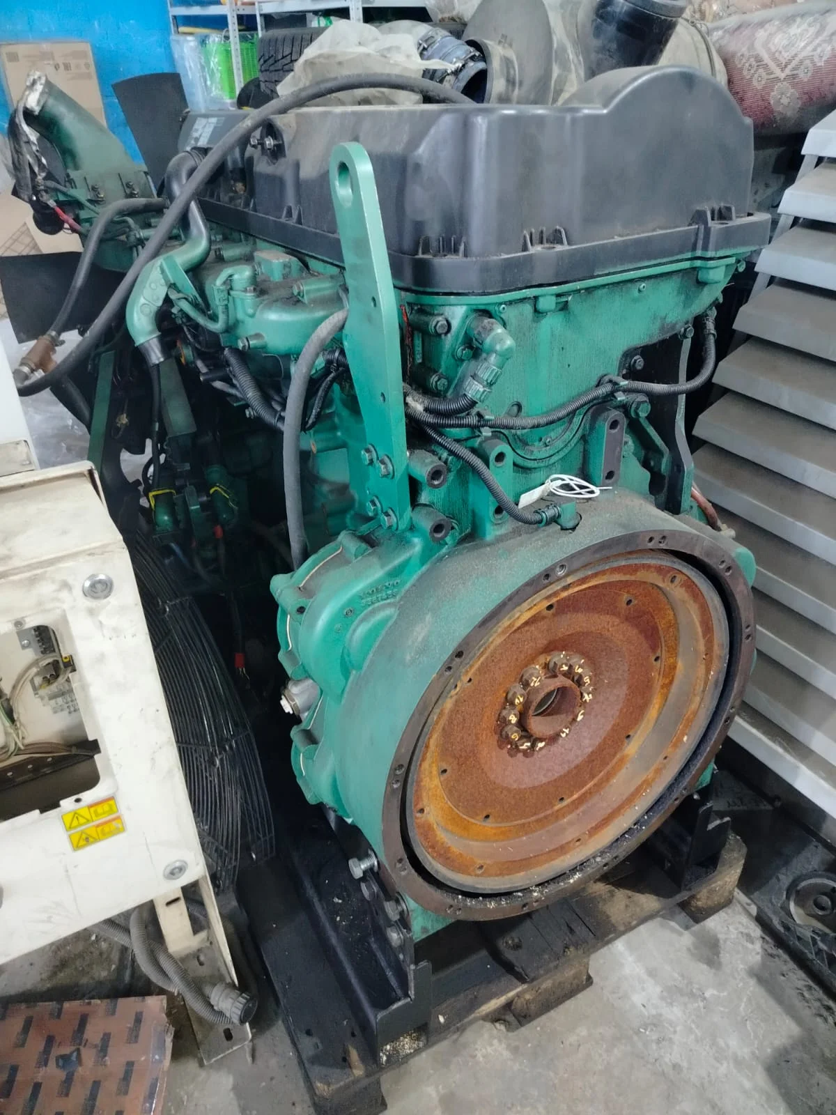 Дизельный двигатель Volvo Penta TAD941GE - миниатюра 3