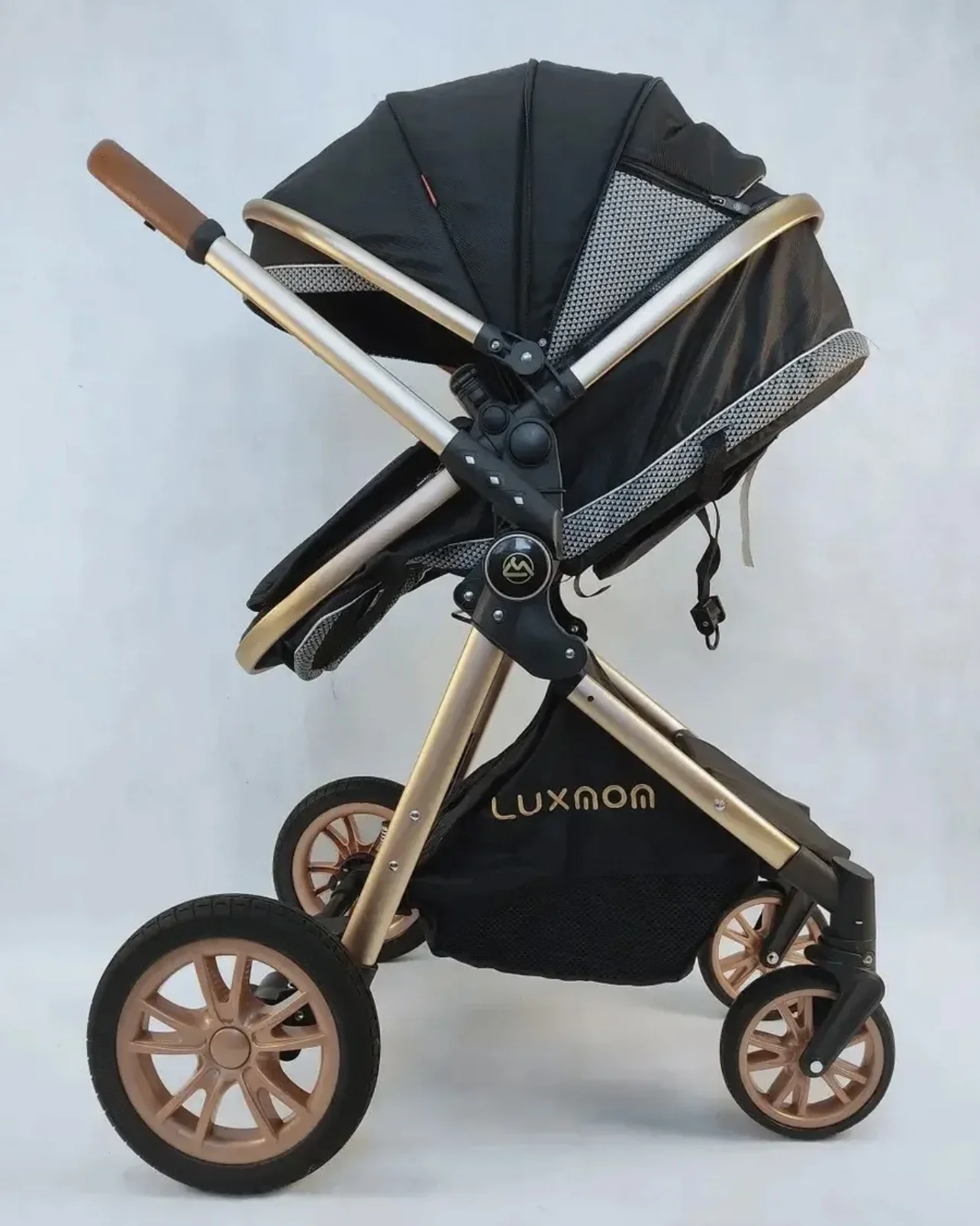 Коляска 3 в 1 Luxmom V9 - миниатюра 4