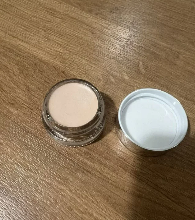 Консилер Glossier Very Light 3 - миниатюра 2