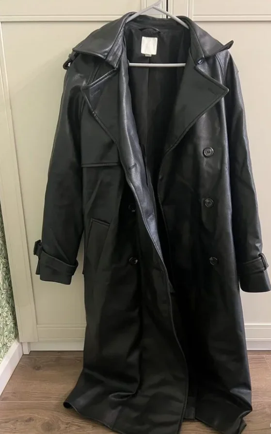 Черный плащ из эко кожи H&M - миниатюра 2