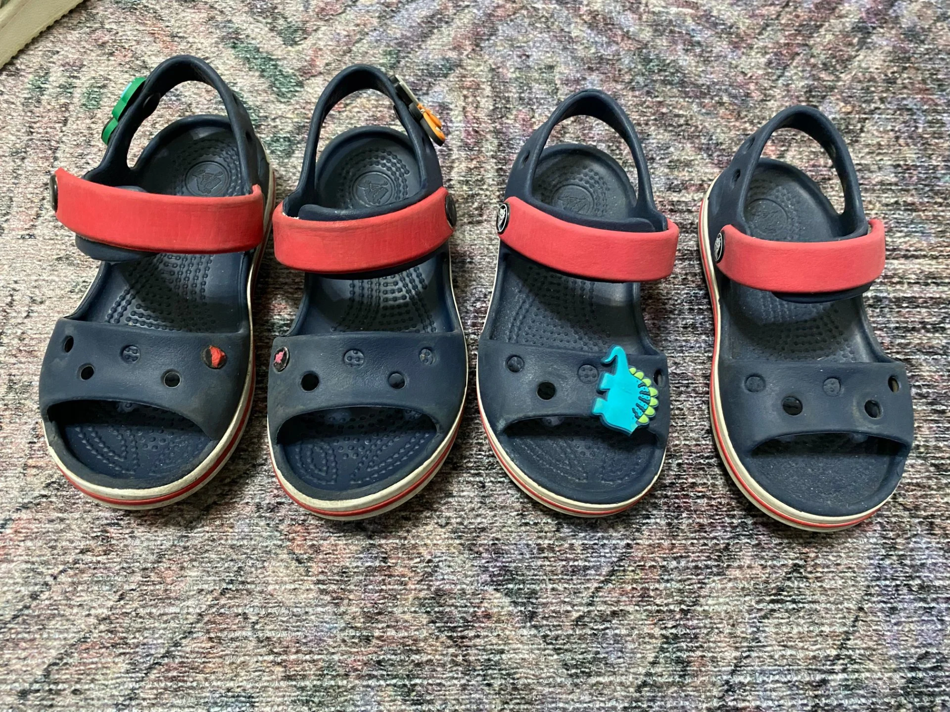 Crocs детские р 25 и 26 - изображение 1