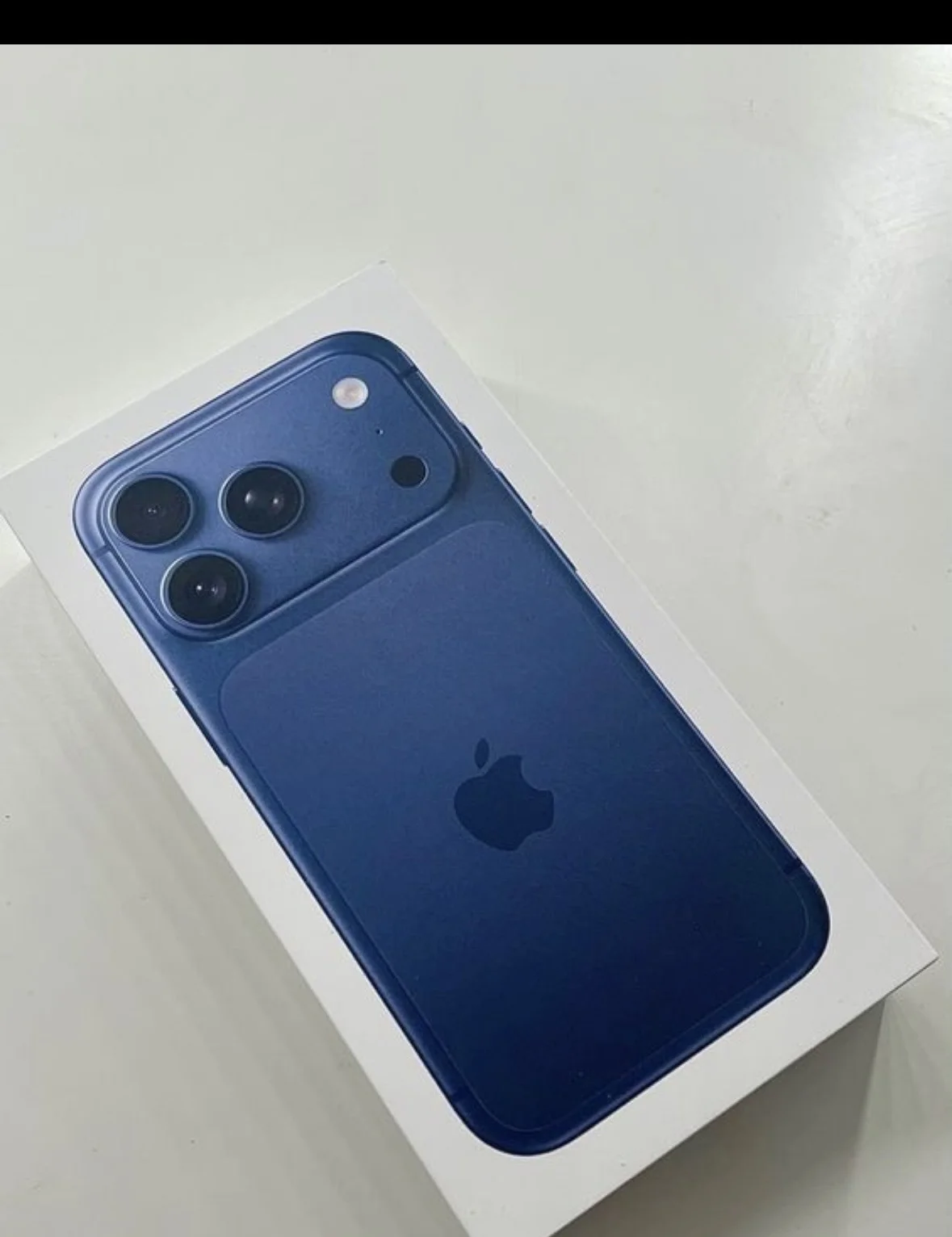 iPhone 17 pro max - миниатюра 2