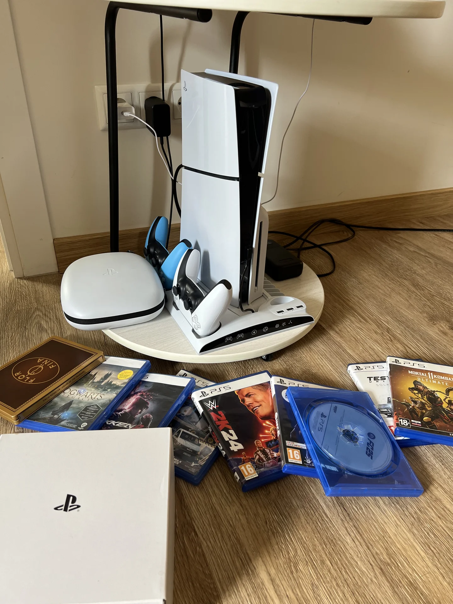 PS5 slim - миниатюра 2