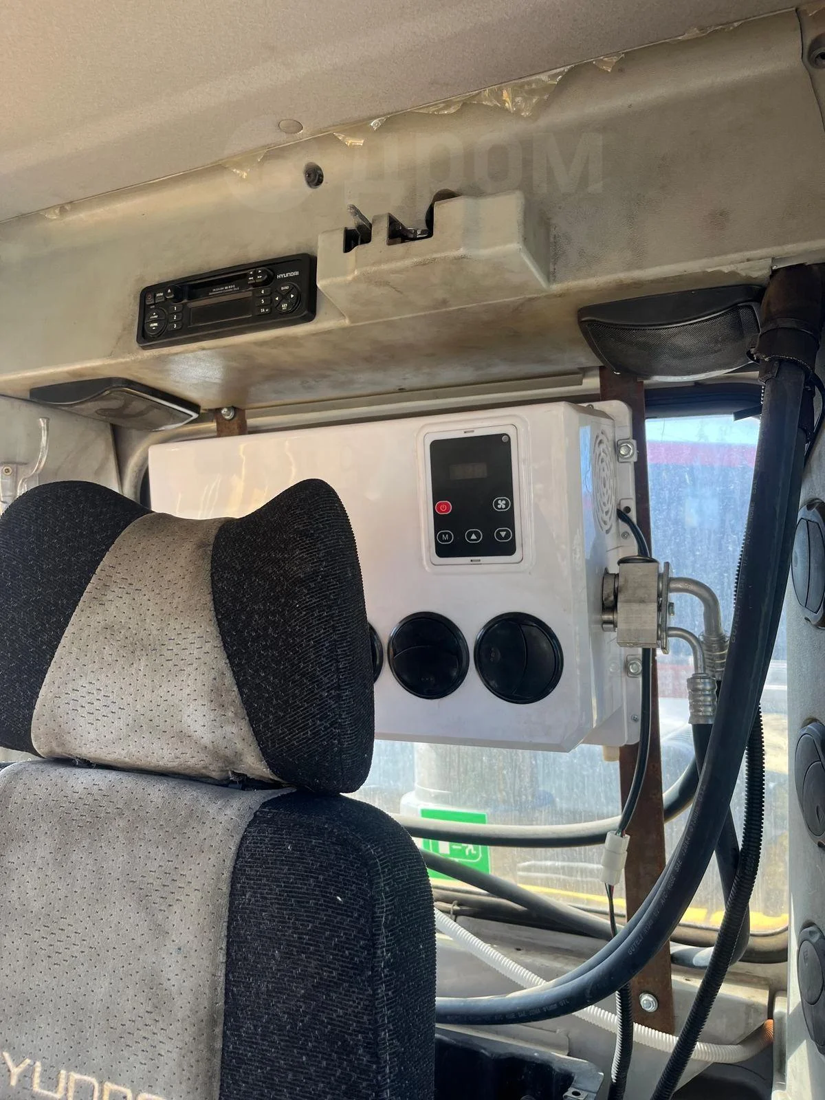 Колёсный экскаватор Hyundai R170W-7, 2007 - миниатюра 6