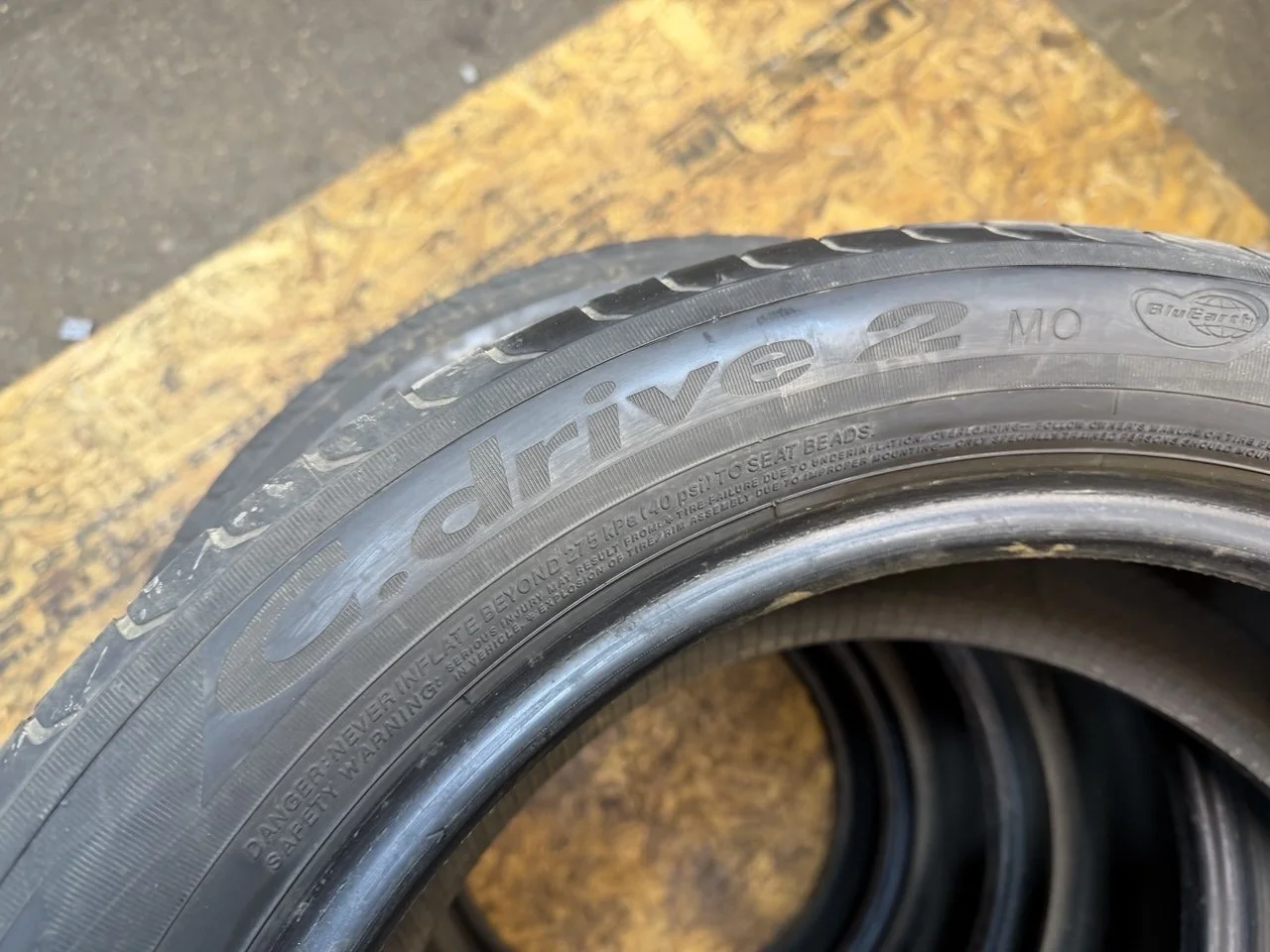 Резина летняя YOKOHAMA C.DRIVE 2 235/50 R18 - миниатюра 9