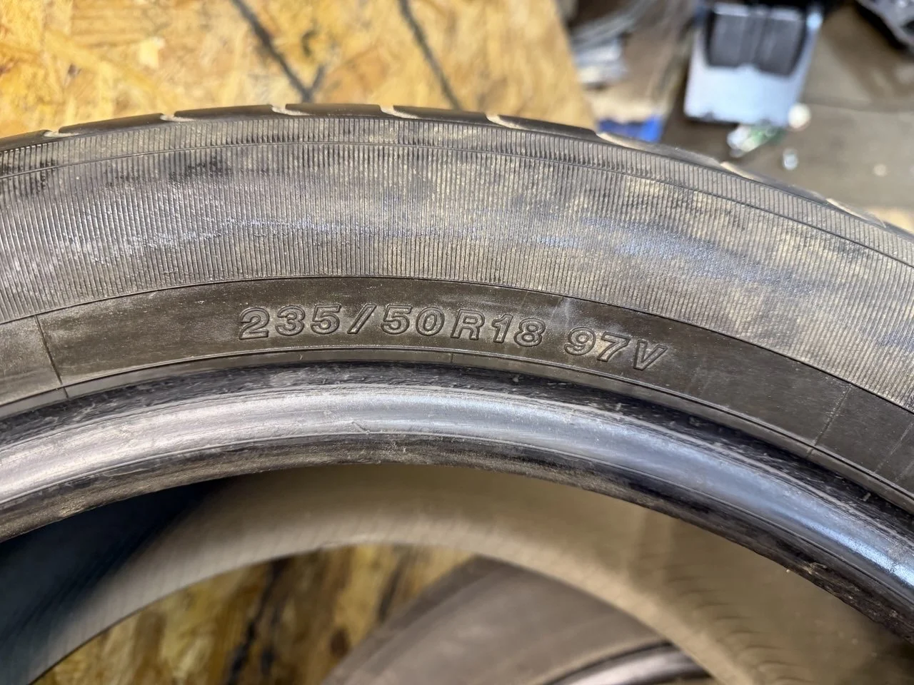 Резина летняя YOKOHAMA C.DRIVE 2 235/50 R18 - миниатюра 10
