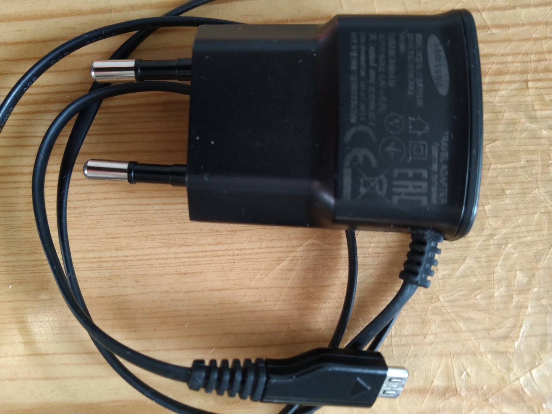 Зарядка с Micro USB тип B - изображение 1