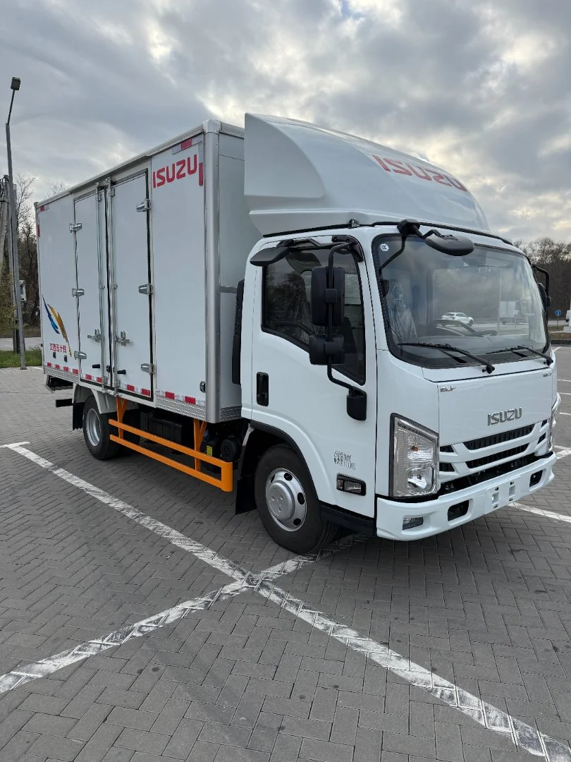 Isuzu Elf 2024г. Изотермический фургон - миниатюра 2