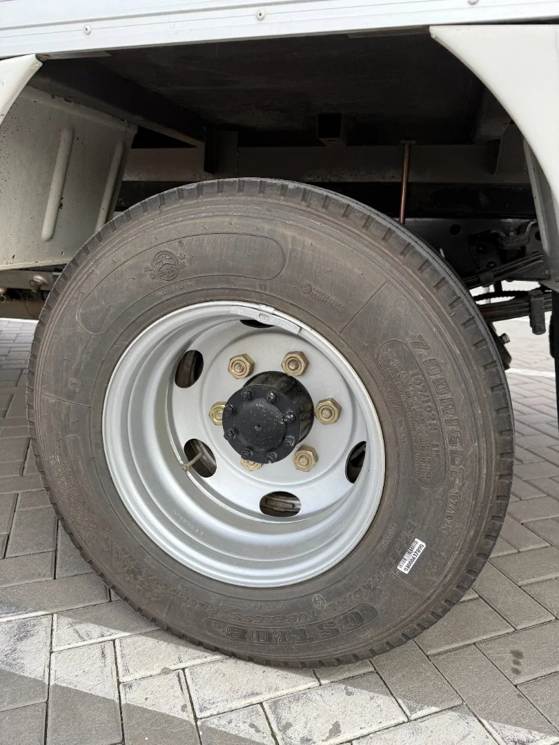 Isuzu Elf 2024г. Изотермический фургон - миниатюра 12