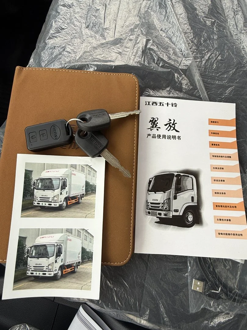 Isuzu Elf 2024г. Изотермический фургон - миниатюра 18