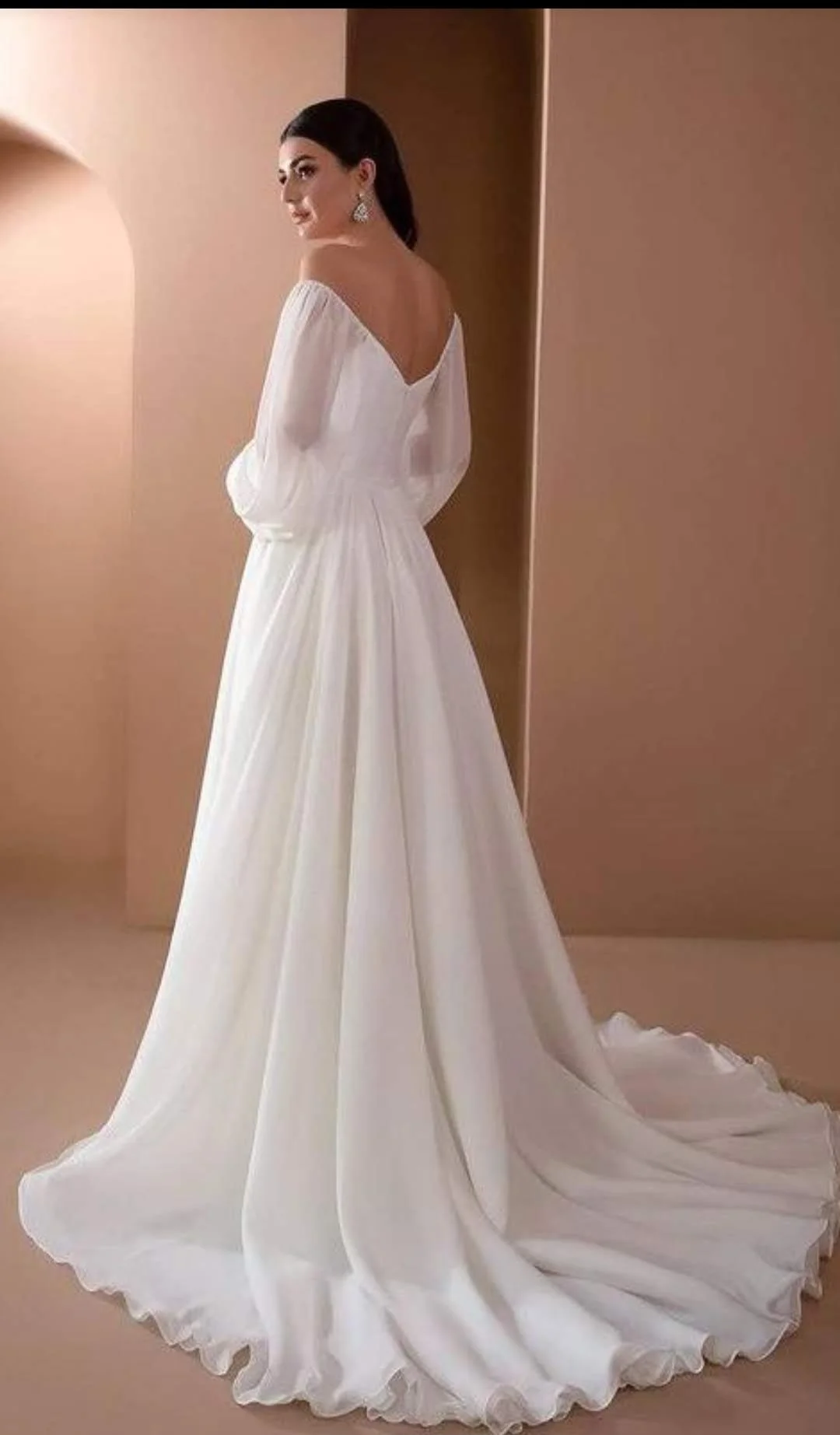 Свадебное платье - миниатюра 2