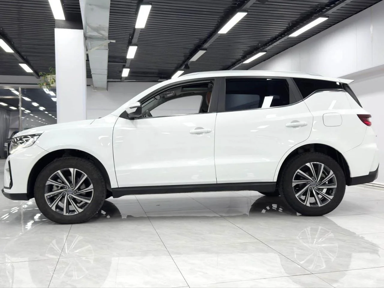 Geely Vision X6 2021 PRO 1.4T - миниатюра 2