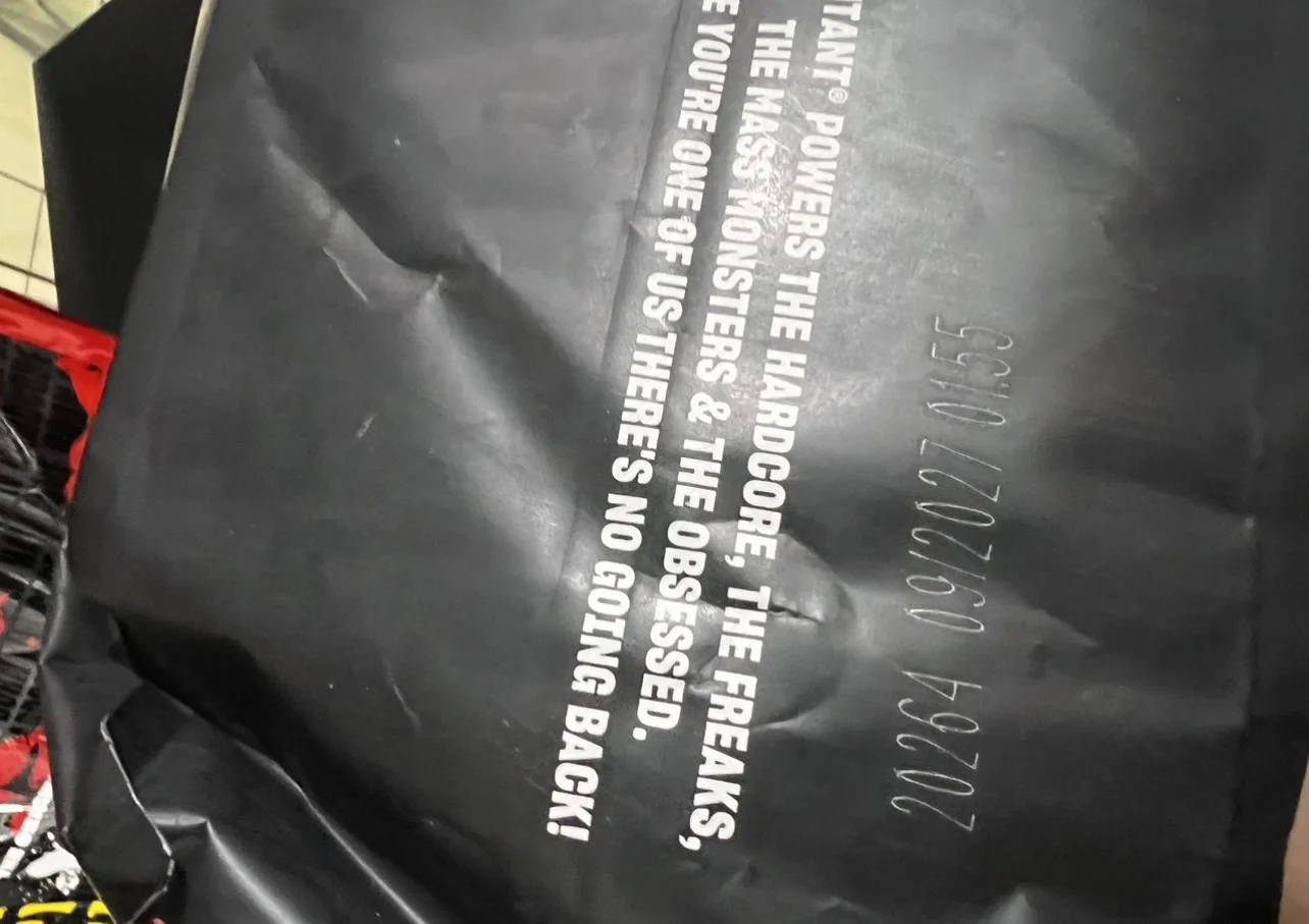 Гейнер Mutant Mass 15 lb (6,8 kg) - миниатюра 2