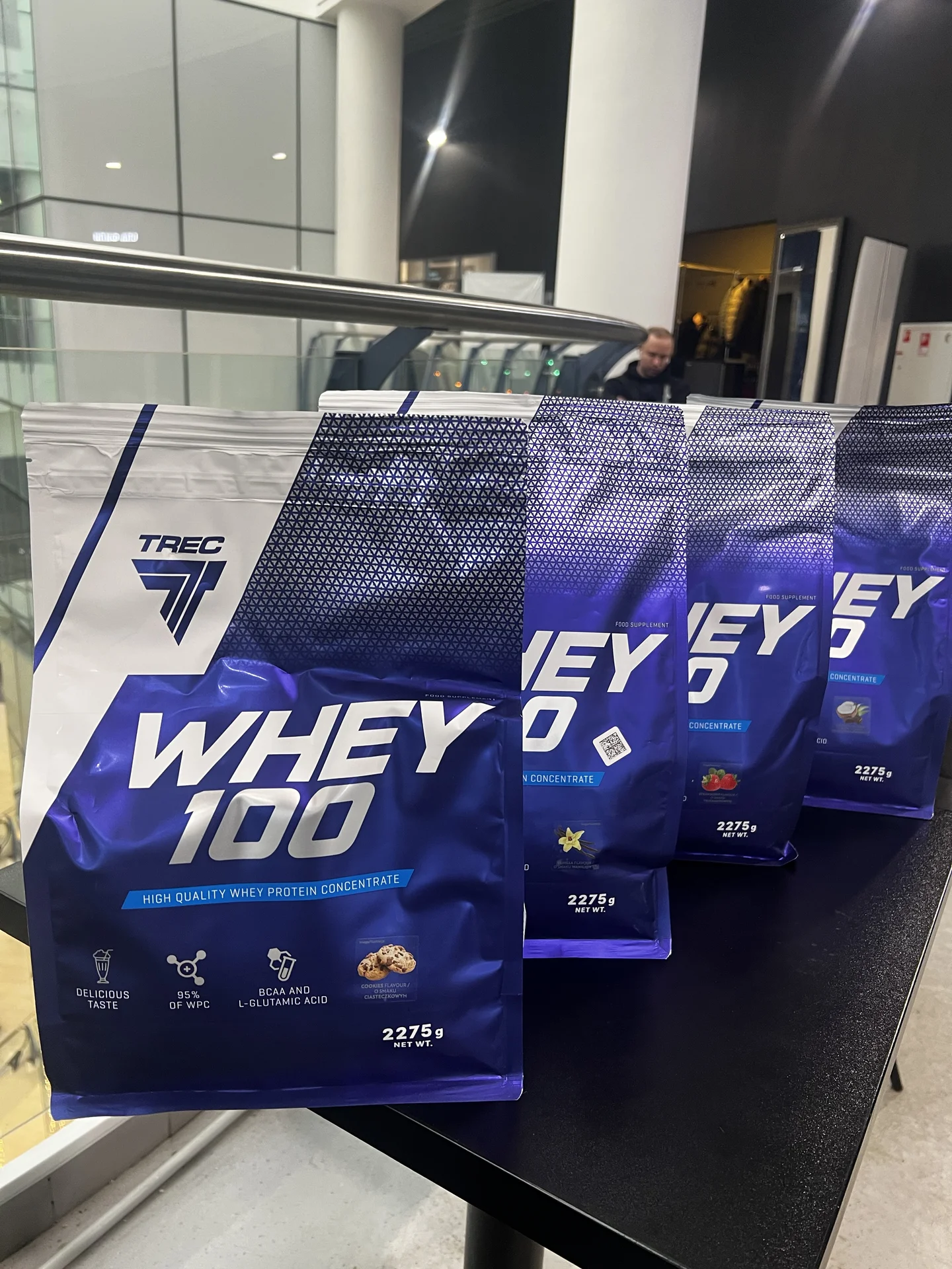 Протеин Trec Nutrition whey 100 700g - миниатюра 2