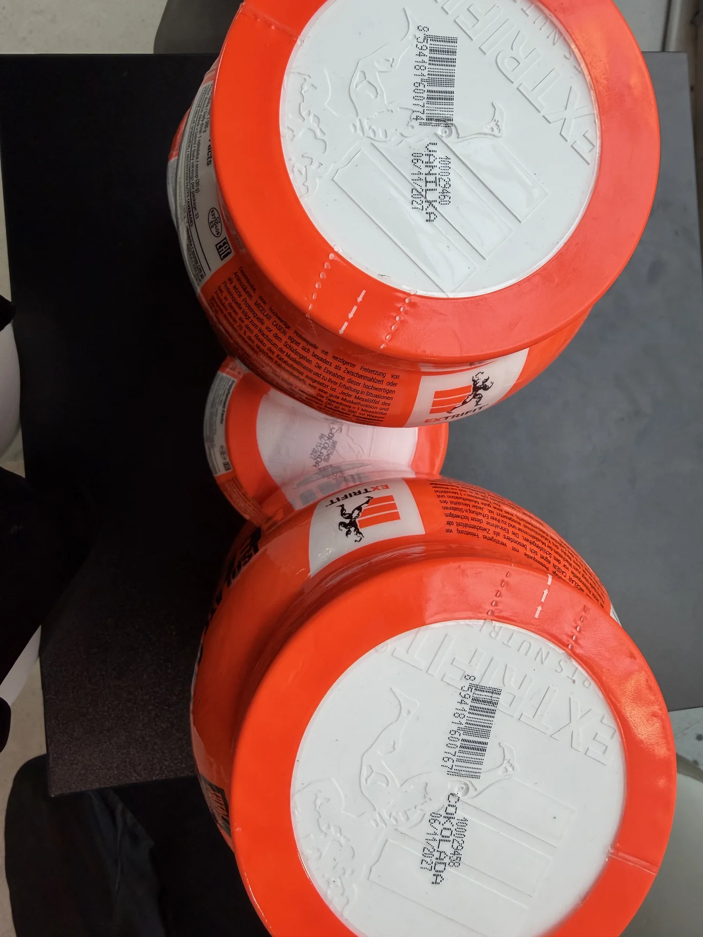 Изолят казеина Extrifit Isolate 85 Micelar 2 kg - миниатюра 3