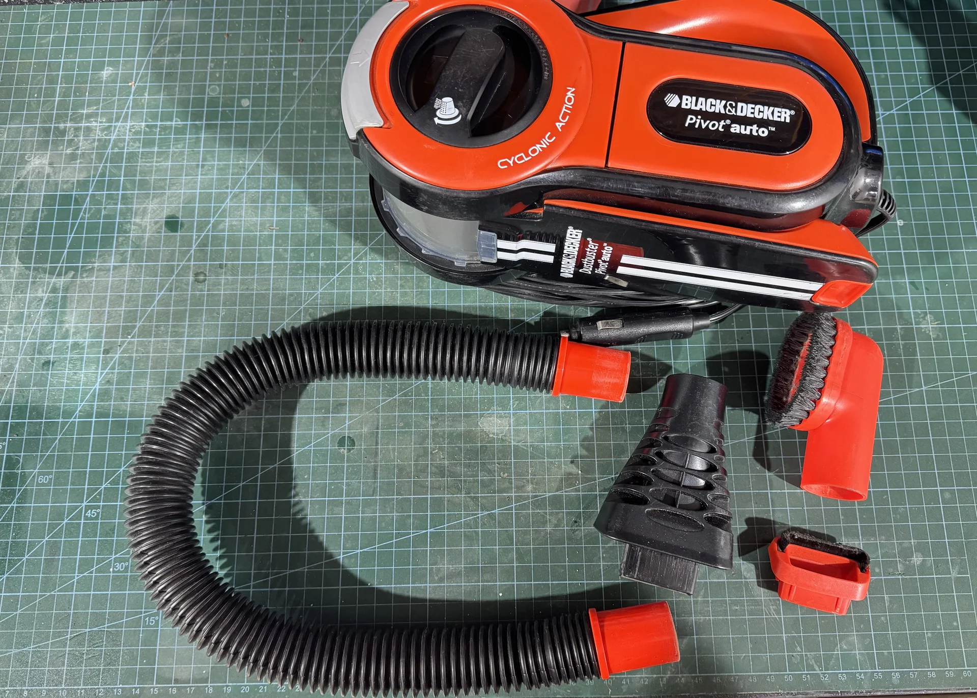 Авто пылесос Black & Decker - изображение 1
