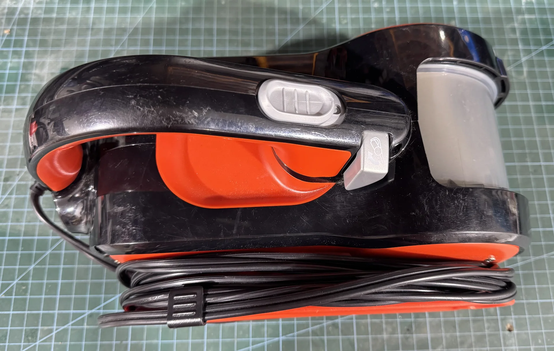 Авто пылесос Black & Decker - миниатюра 4