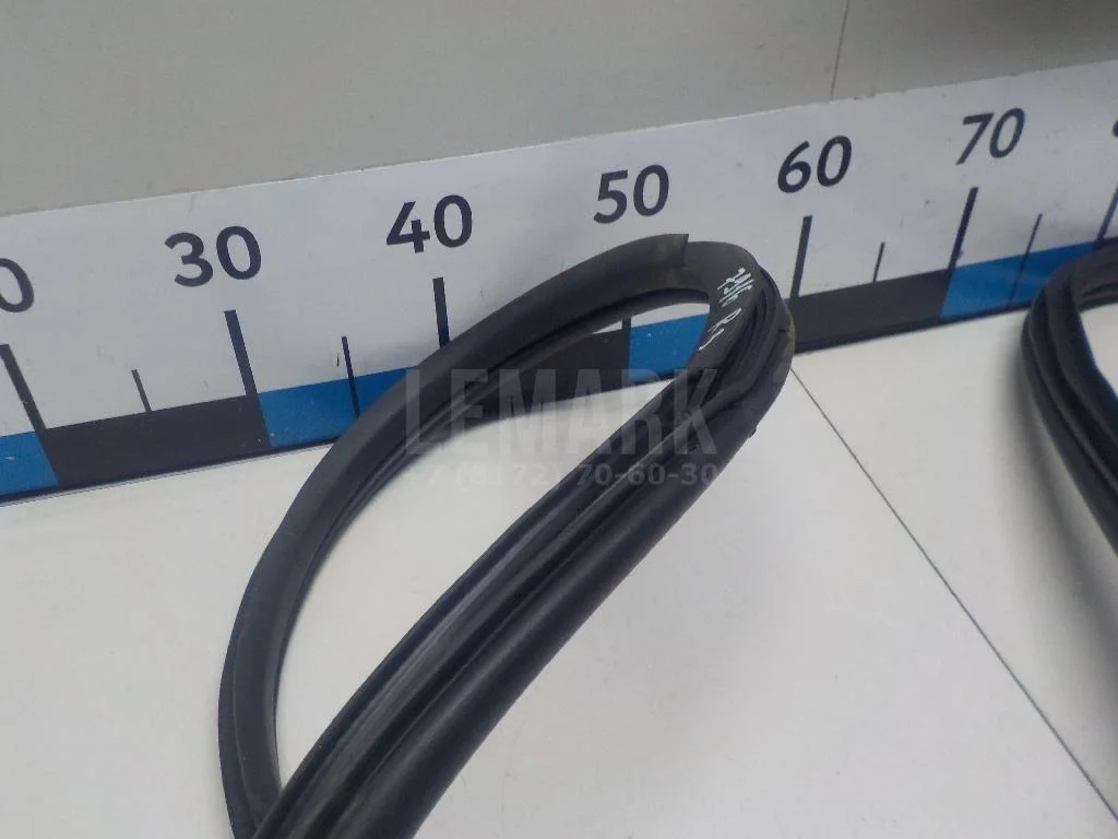 Уплотнитель (внутри) БАИК (BAIC) U5 Plus 2021- - миниатюра 6
